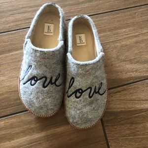 Love wool clogs/mules